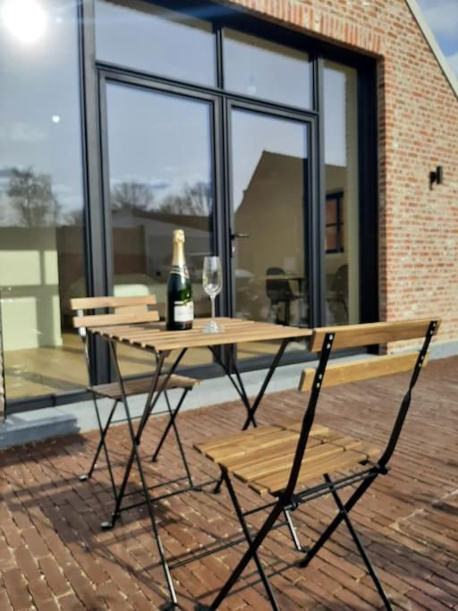 Komo Hill Stays - Guestroom Komo Cosy Kruisem المظهر الخارجي الصورة