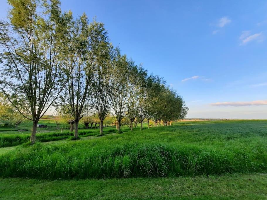 Komo Hill Stays - Guestroom Komo Cosy Kruisem المظهر الخارجي الصورة