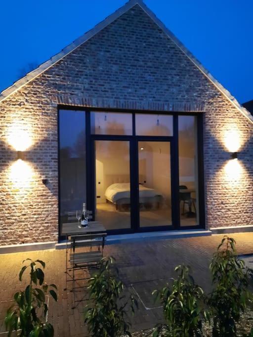 Komo Hill Stays - Guestroom Komo Cosy Kruisem المظهر الخارجي الصورة
